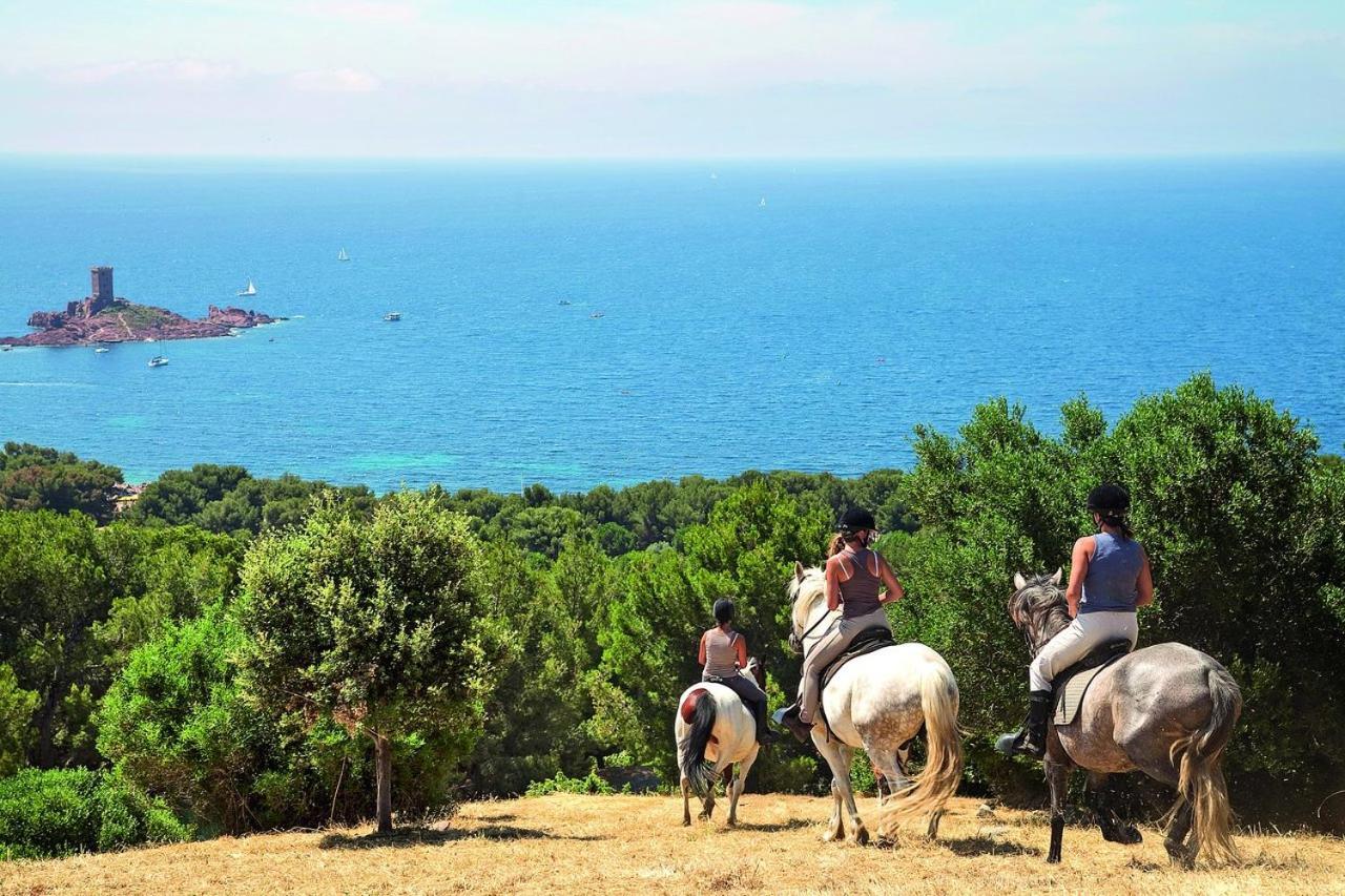 Cap Esterel Mer Sport Et Nature, Dans Village Pierres Et Vacances Saint-Raphaël Eksteriør billede